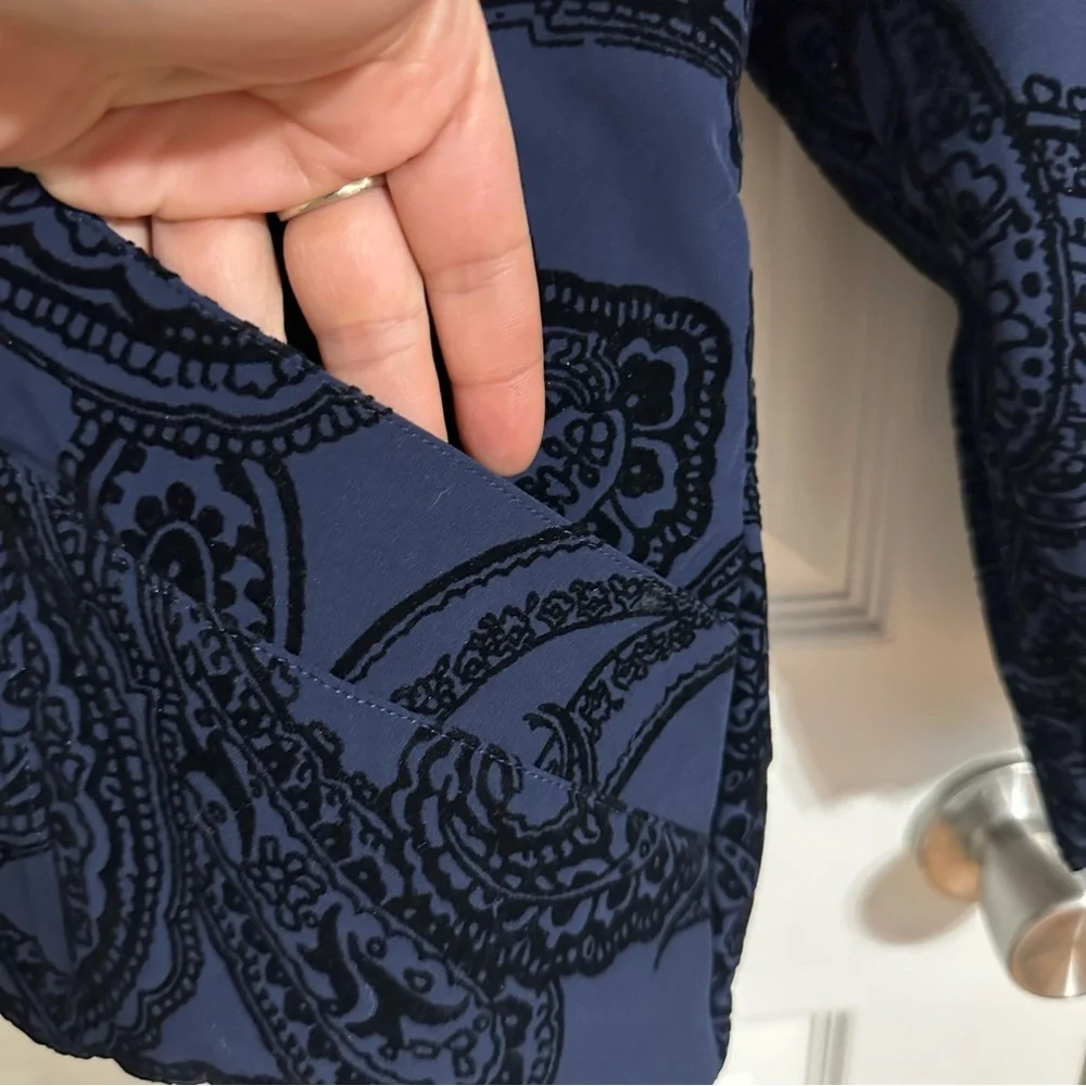 Chico’s Zenergy Women’s XL Blue Black Paisley Flocked Jacket Coat Fall